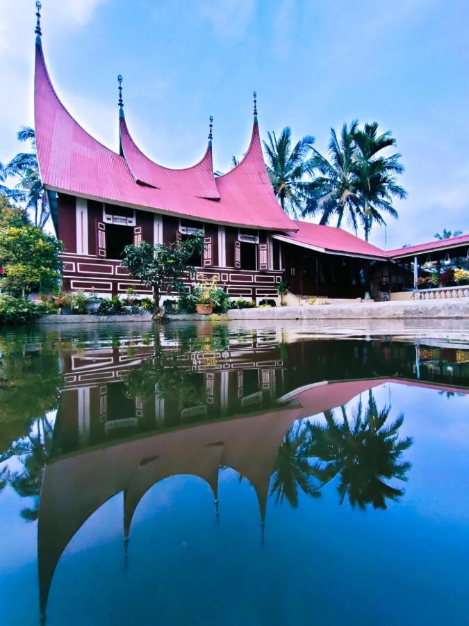 Rumah Gadang Tokama, Simarasok Baso Exterior photo